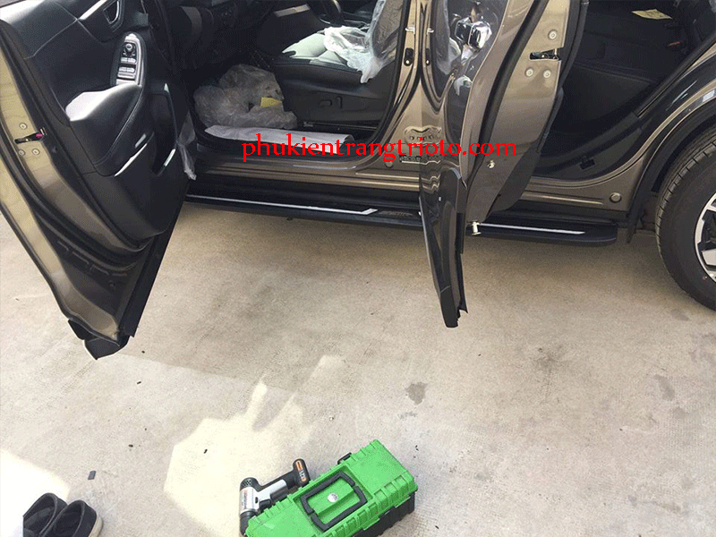 Bệ bước chân xe Subaru Forester 2019