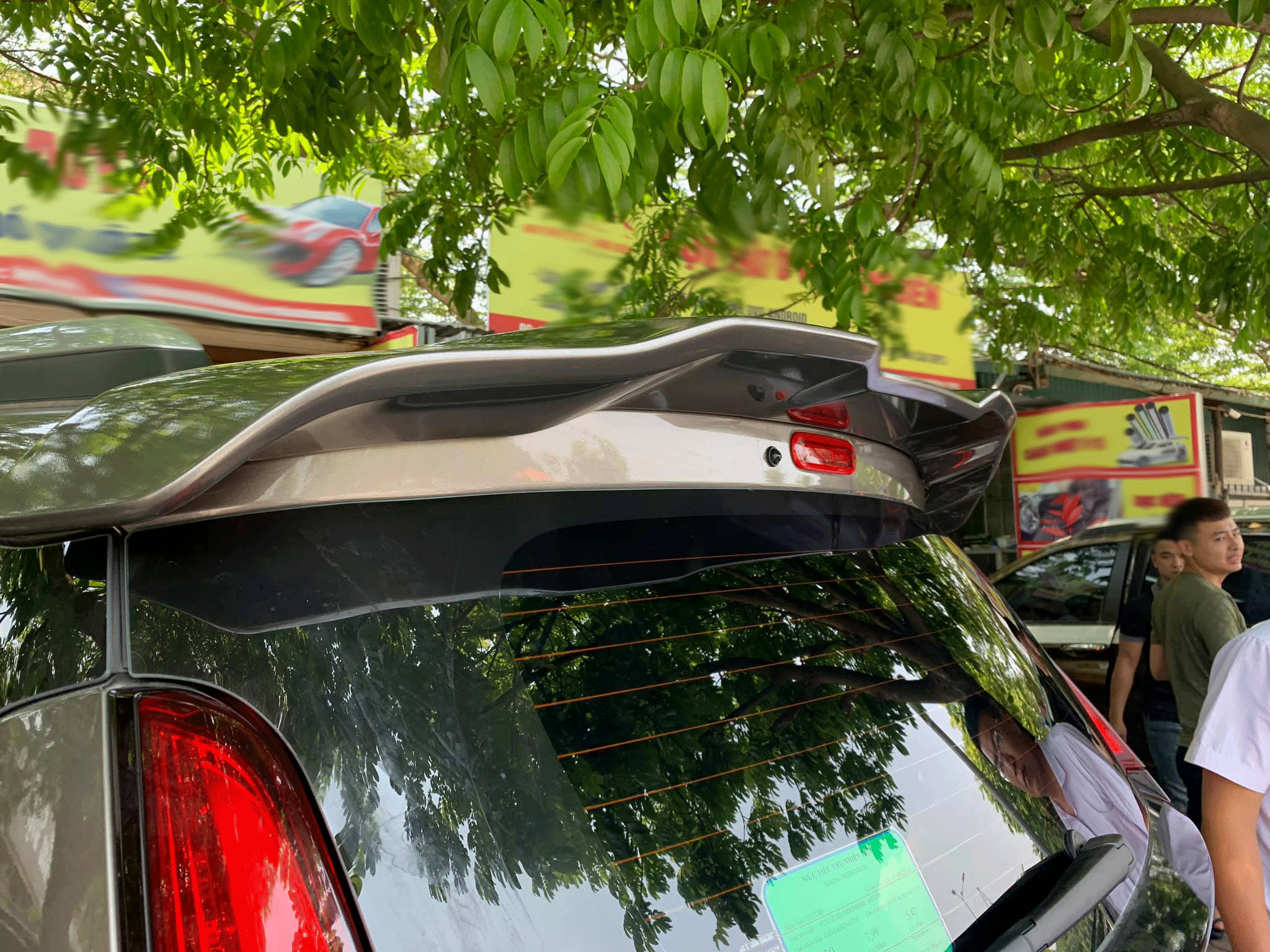 Đuôi gió thể thao xe Suzuki XL7