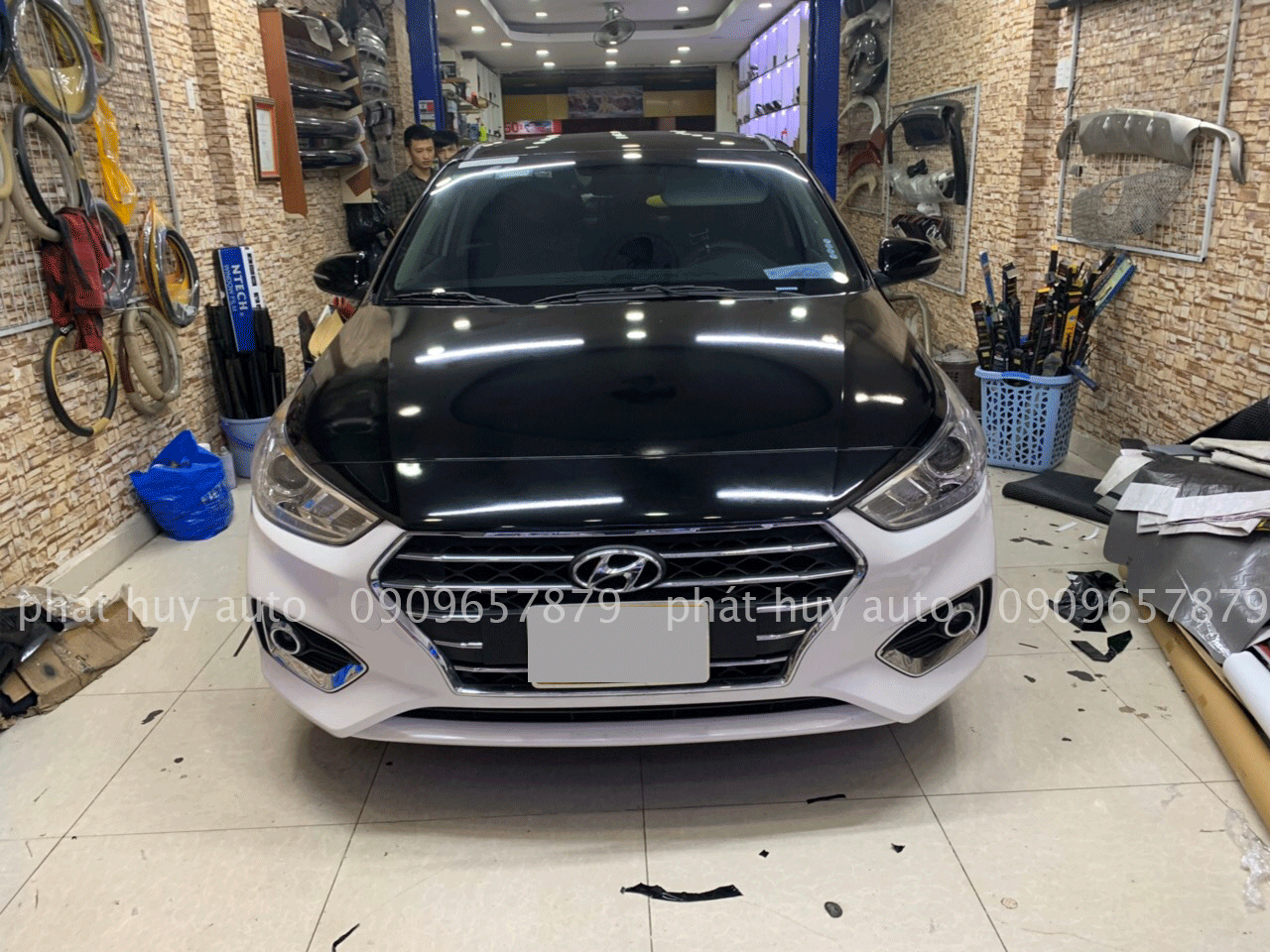 Dán nóc xe Hyundai Accent 2020