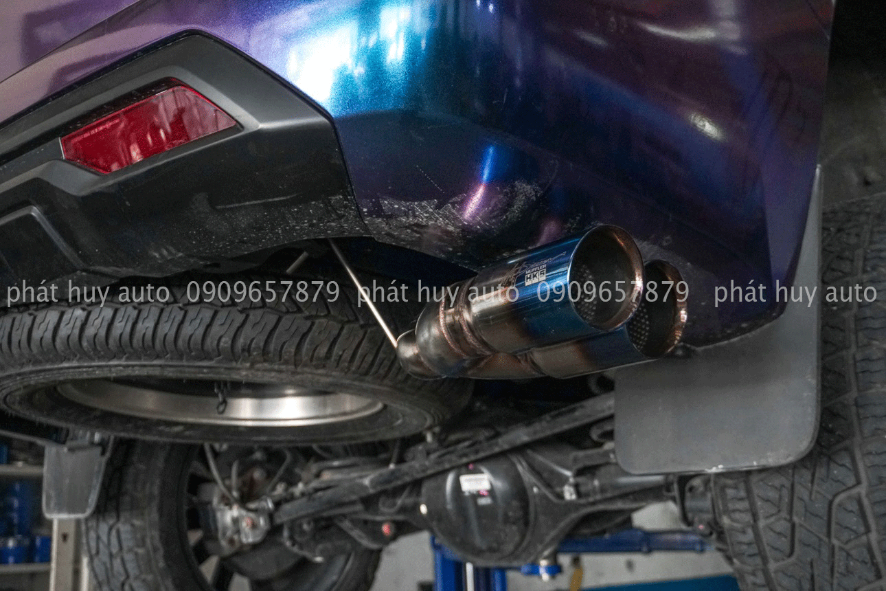Độ pô cho xe Mitsubishi Pajero Sport