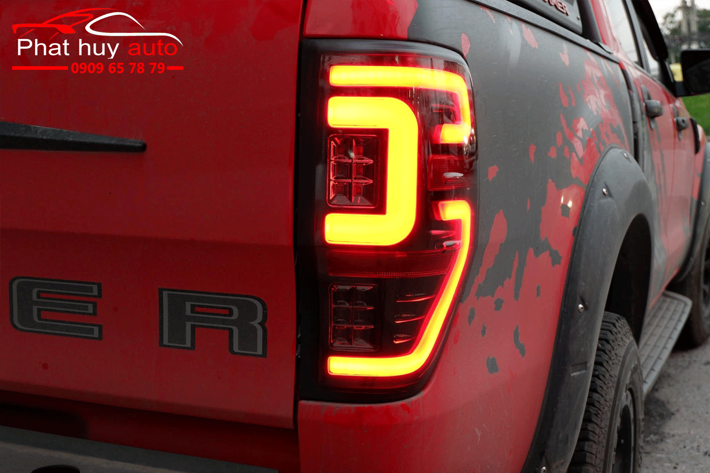 Độ đèn hậu ô tô